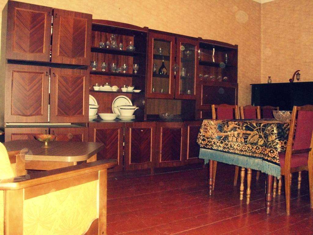 The Kiwi House Hotel Lagodekhi Ngoại thất bức ảnh