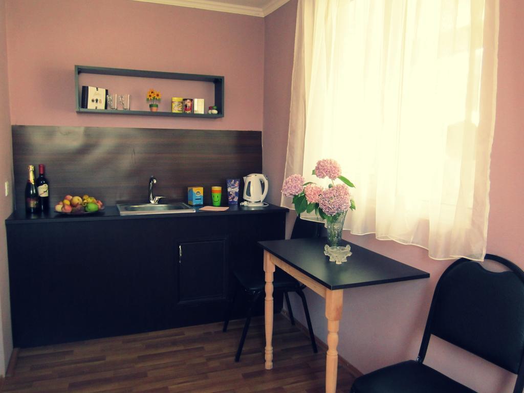 The Kiwi House Hotel Lagodekhi Phòng bức ảnh
