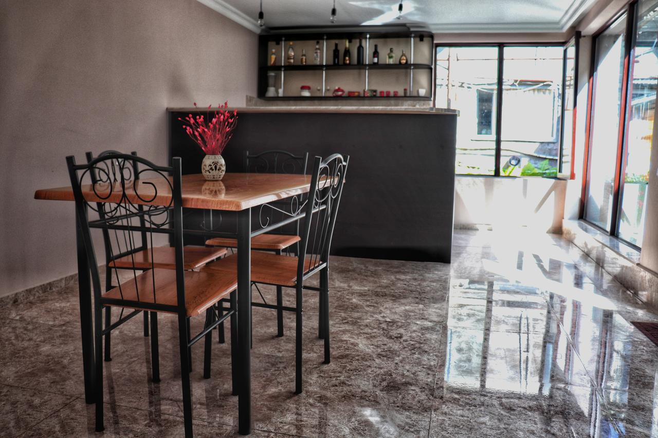 The Kiwi House Hotel Lagodekhi Ngoại thất bức ảnh