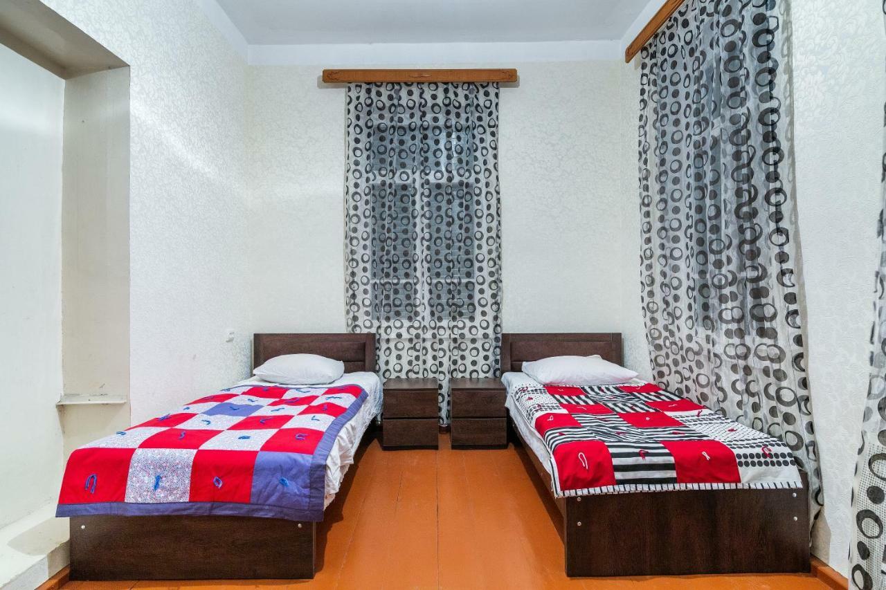 The Kiwi House Hotel Lagodekhi Ngoại thất bức ảnh
