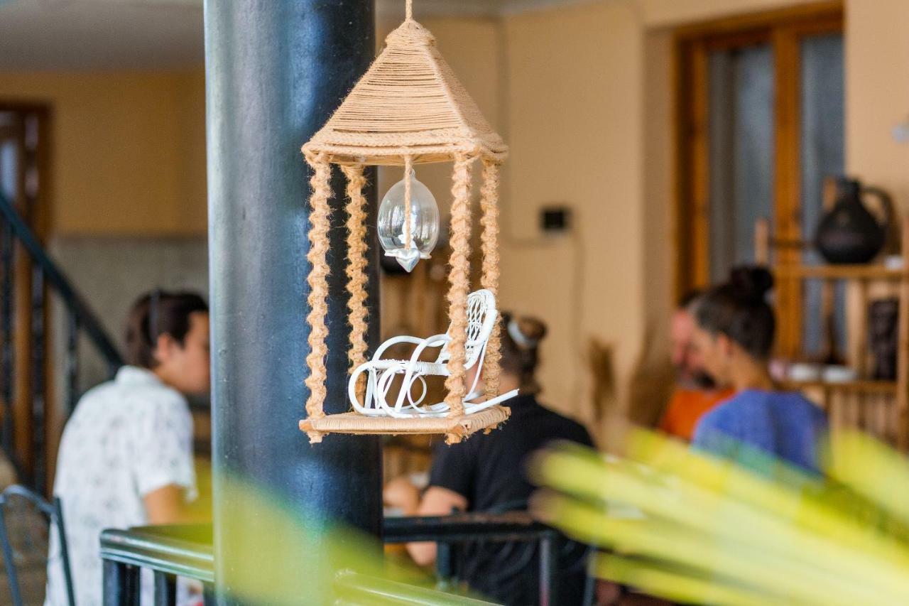 The Kiwi House Hotel Lagodekhi Ngoại thất bức ảnh